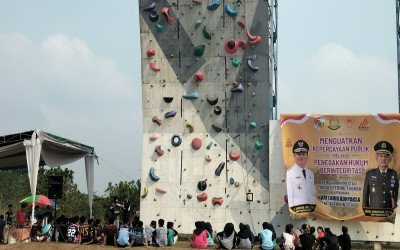 Empat Santri MAS PSA Istiqomah Islamiyah Ikuti Lomba Panjat Tebing : Langkah Awal Menuju Prestasi